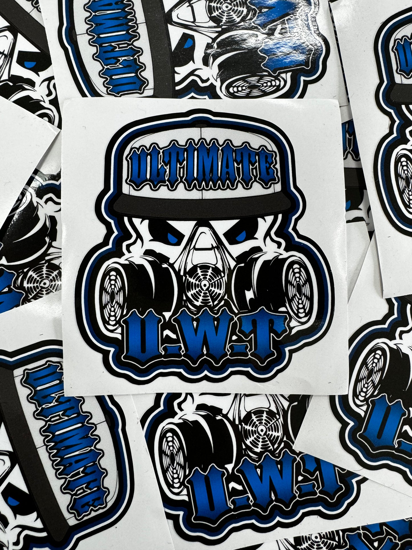 “UWT BLUE SKULL” STICKER